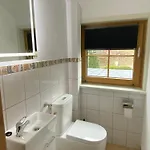 Unterm Dumel In *